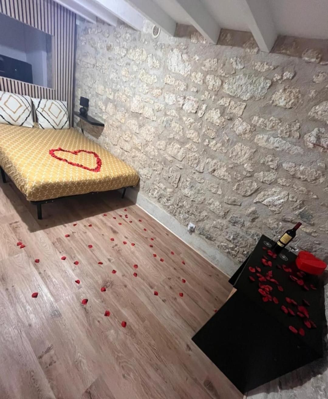 Cosy Bellamy Daire Angoulême Dış mekan fotoğraf
